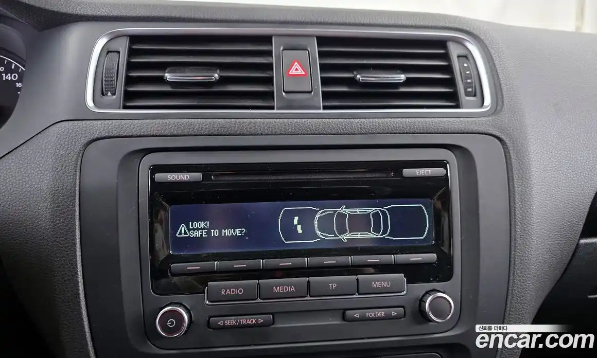 Volkswagen Jetta 2014 1.6 гидро в Москве № 2060698, фото 26
