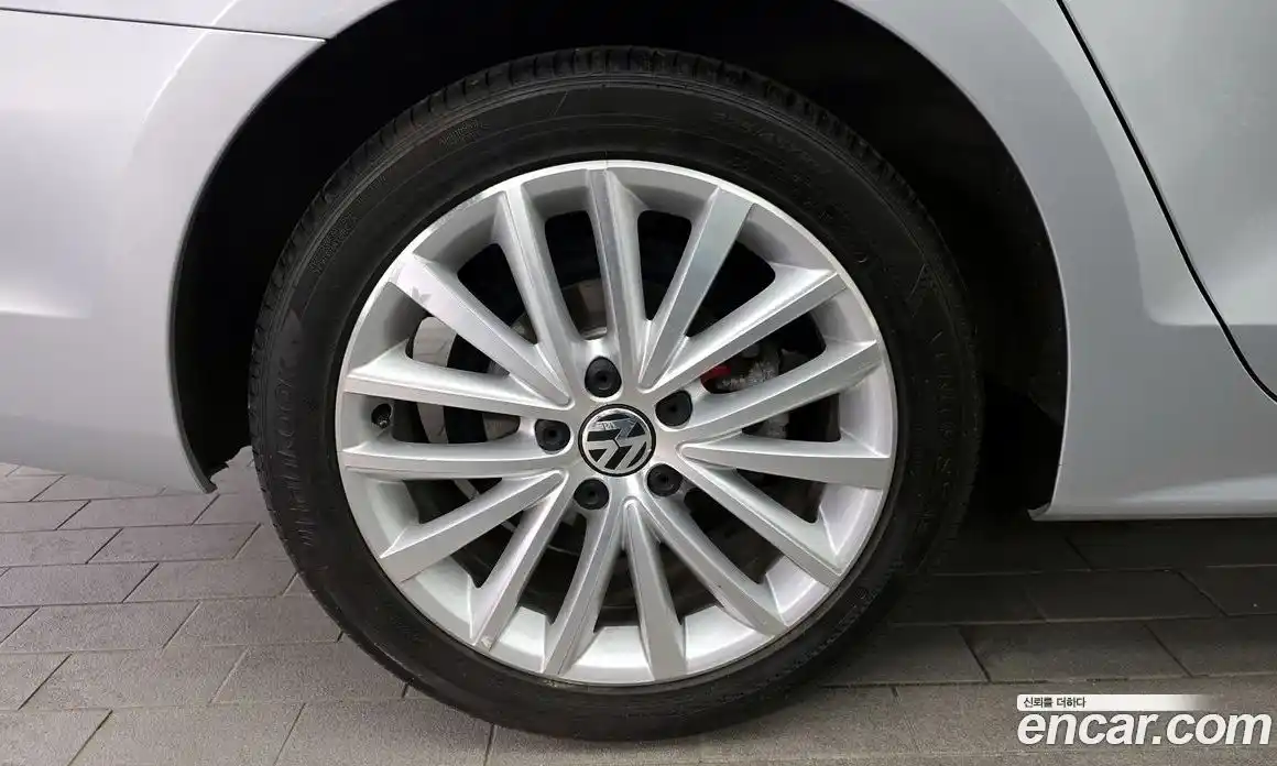 Volkswagen Jetta 2014 1.6 гидро в Москве № 2060698, фото 5