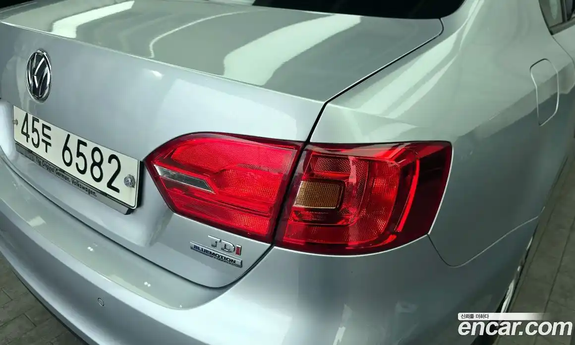 Volkswagen Jetta 2014 1.6 гидро в Москве № 2060698, фото 9