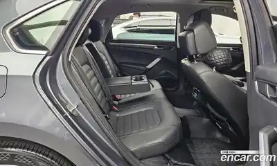 Volkswagen Passat 2018 2.0 гидро в Москве № 2060764, миниатюра 12