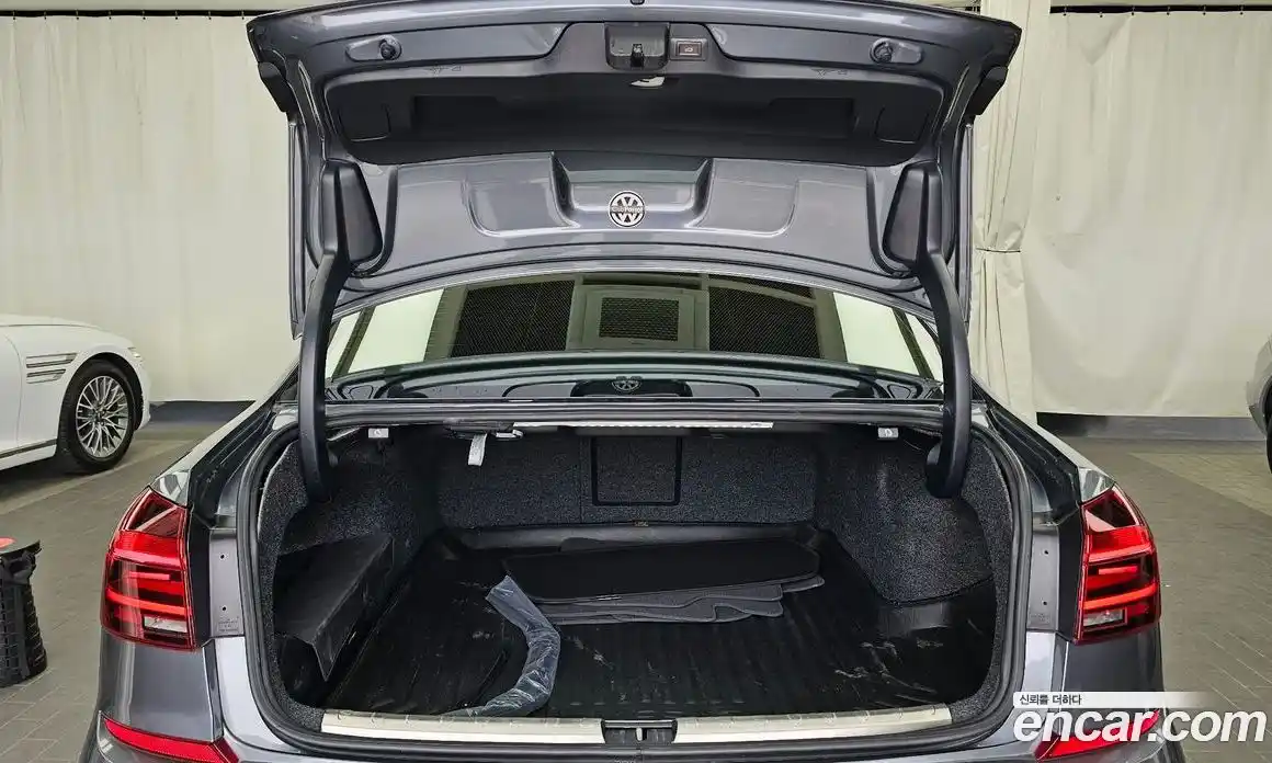 Volkswagen Passat 2018 2.0 гидро в Москве № 2060764, фото 20