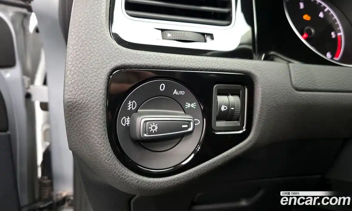 Volkswagen Golf 2013 1.6 гидро в Москве № 2060766, фото 18