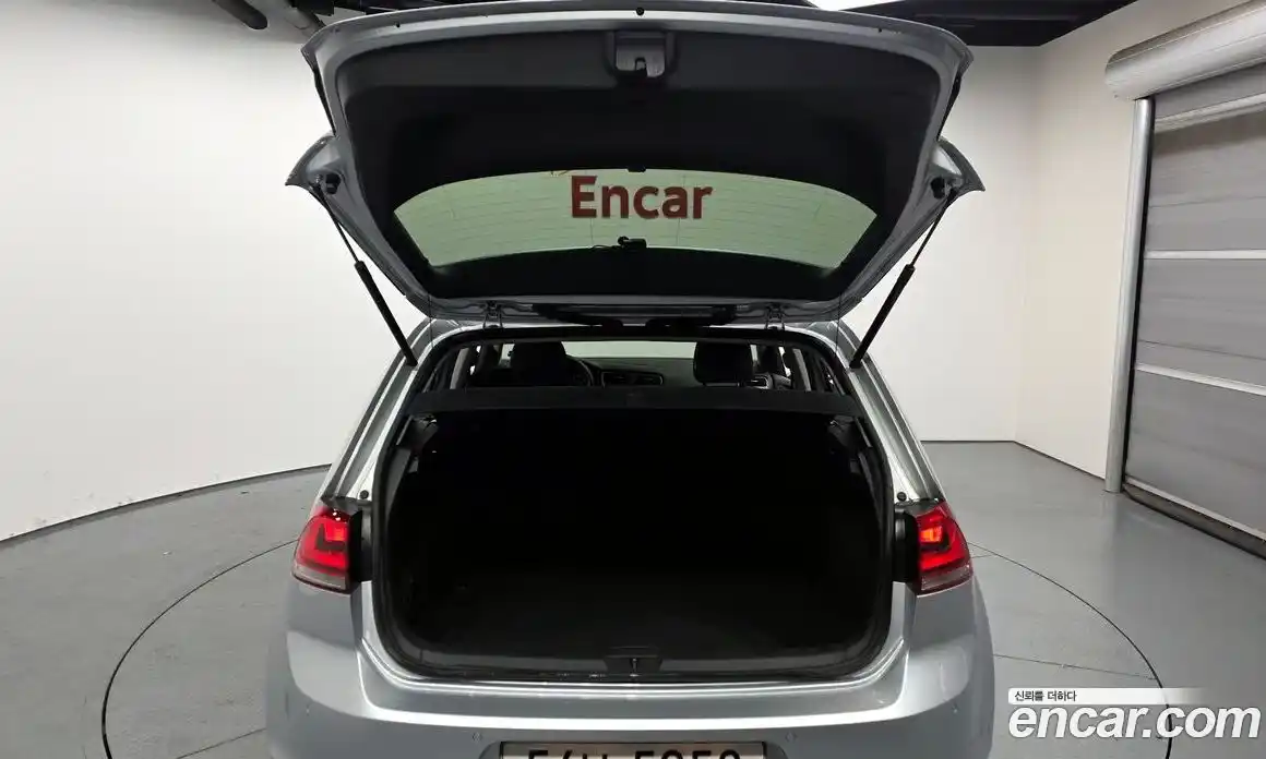 Volkswagen Golf 2013 1.6 гидро в Москве № 2060766, фото 20