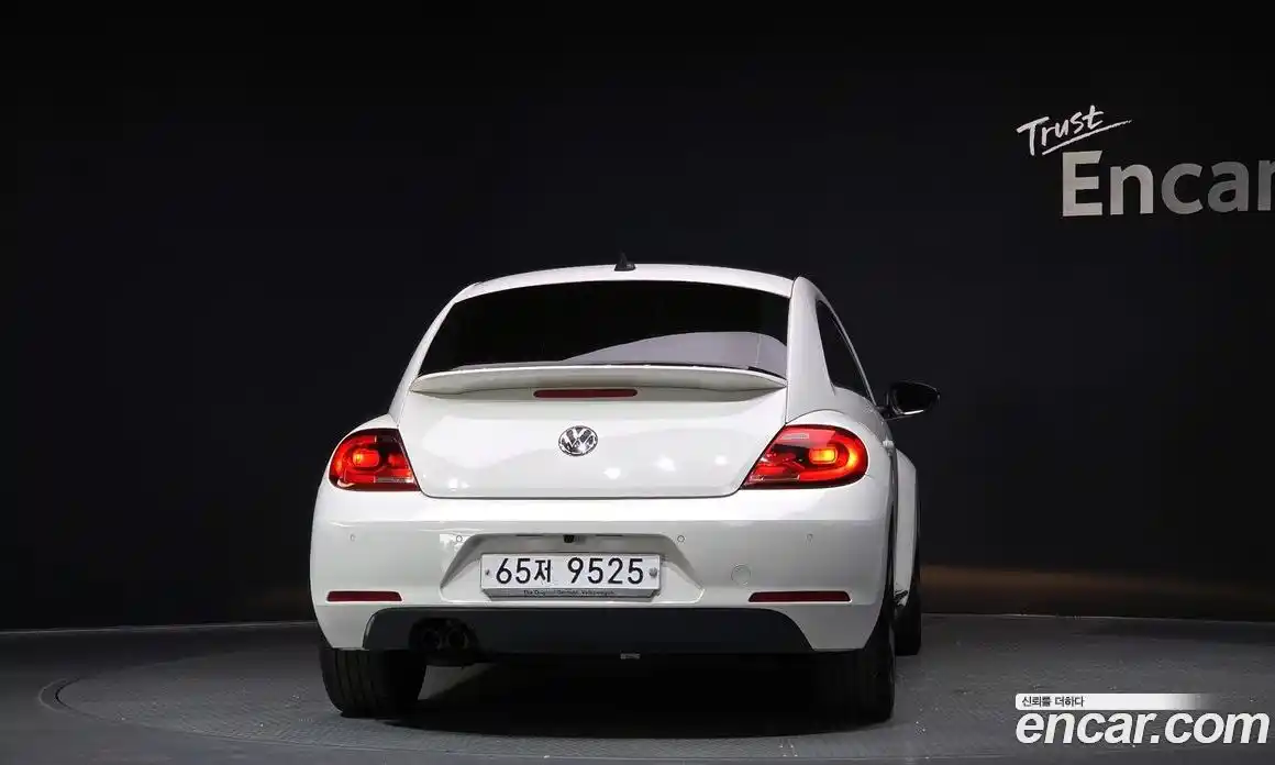 Volkswagen Beatle 2013 2.0 гидро в Москве № 2060832, фото 4