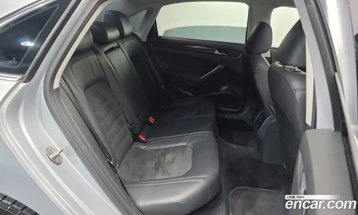 Volkswagen Passat 2015 2.0 гидро в Москве № 2060891, фото 11