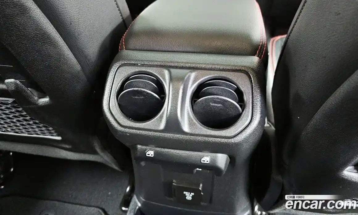 Jeep Wrangler 2023 2.0 гидро в Москве № 2061193, фото 25