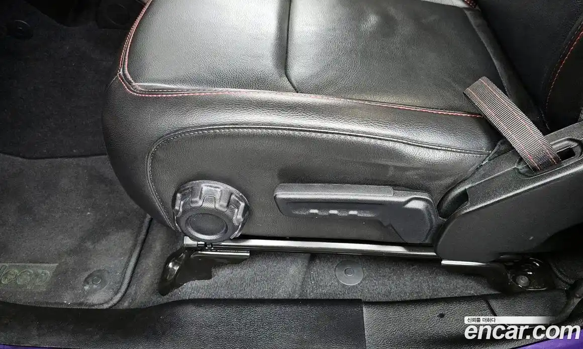 Jeep Wrangler 2023 2.0 гидро в Москве № 2061193, фото 31