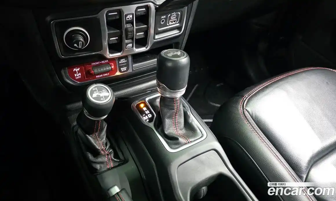 Jeep Wrangler 2022 2.0 гидро в Москве № 2061308, фото 9