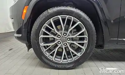 Jeep Cherokee 2022 3.6 гидро в Москве № 2061403, миниатюра 5