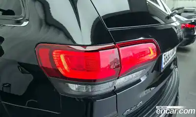 Jeep Cherokee 2019 3.6 гидро в Москве № 2061652, миниатюра 9