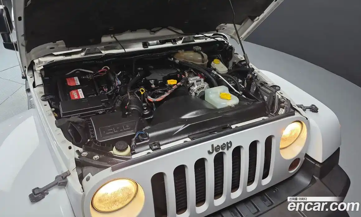 Jeep Wrangler 2012 2.8 гидро в Москве № 2061728, фото 6