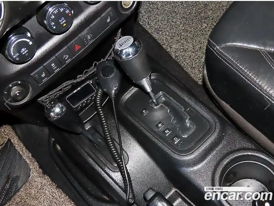 Jeep Wrangler 2015 2.8 гидро в Москве № 2061866, фото 13