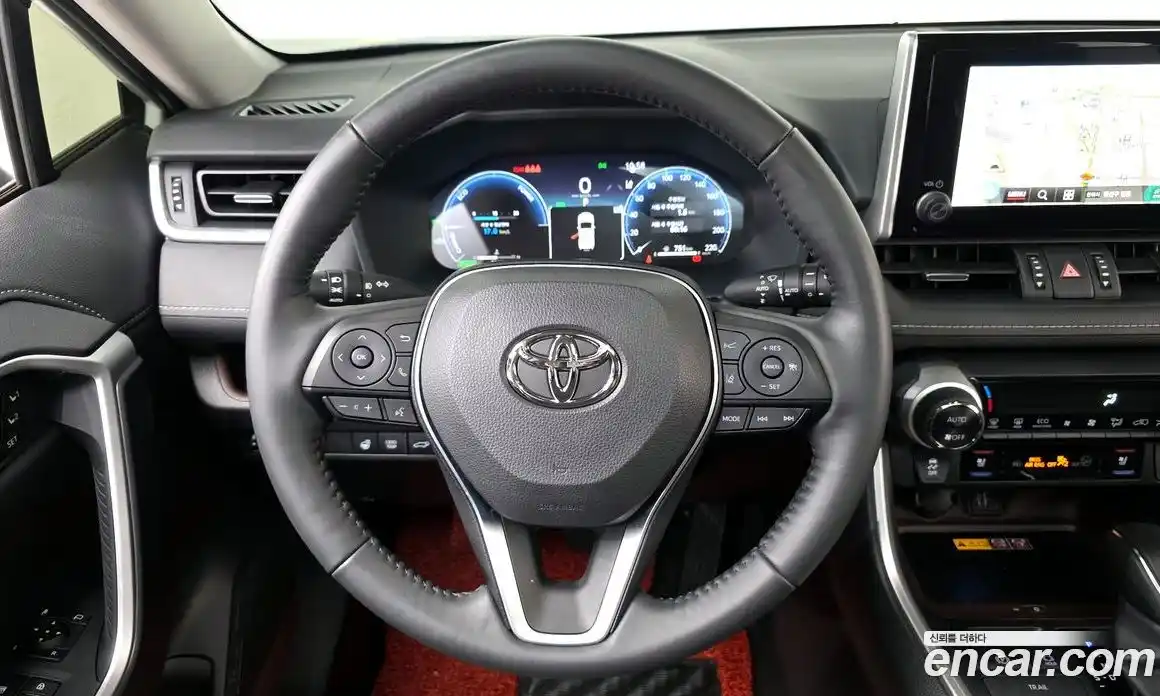 Toyota RAV4 2024 2.5 гидро в Москве № 2061910, фото 13