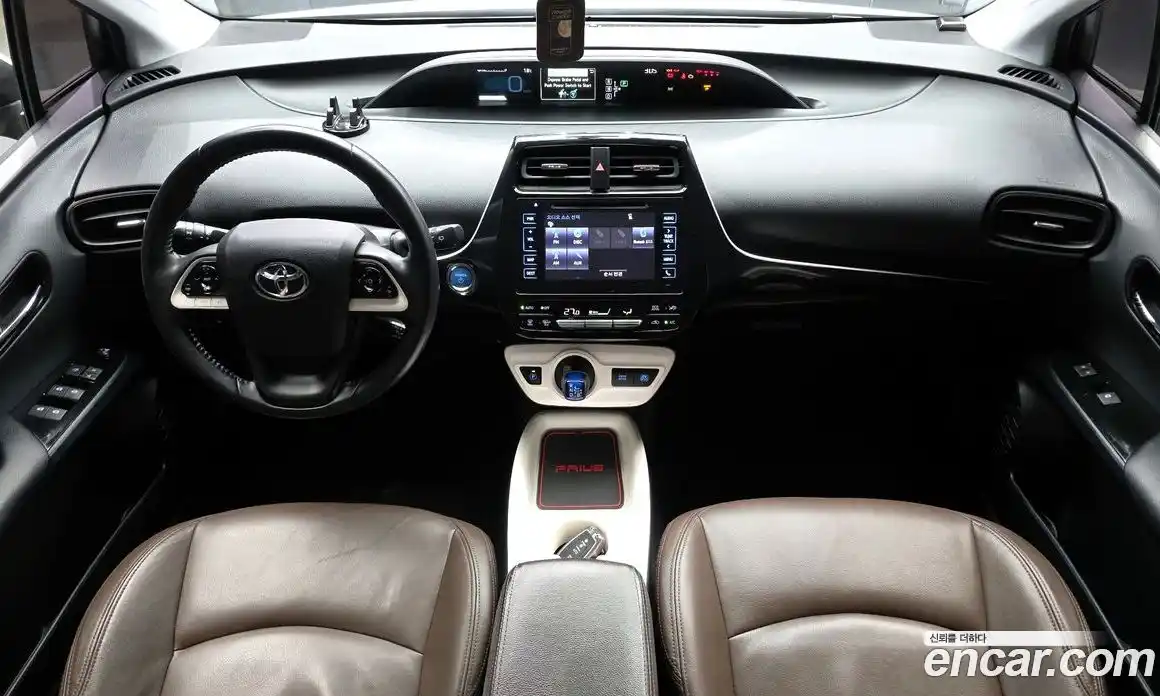 Toyota Prius 2016 1.8 гидро в Москве № 2062163, фото 7