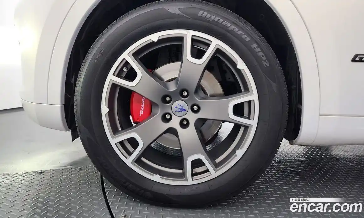 Maserati Levante 2018 3.0 гидро, фото 5