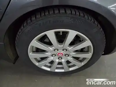 Jaguar XE 2015 2.0 гидро в Москве № 2064797, миниатюра 7