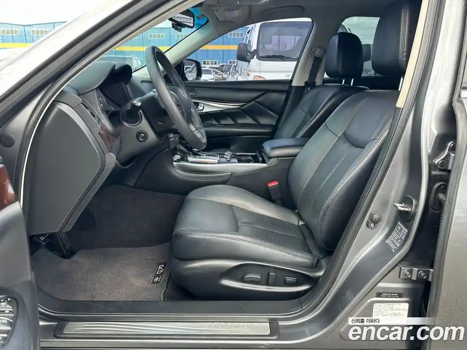 Infiniti Q70 2018 3.7 гидро в Москве № 2065254, фото 13