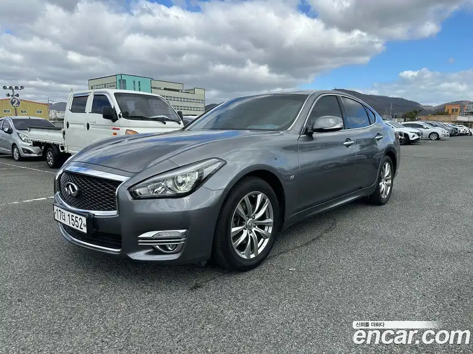 Infiniti Q70 2018 3.7 гидро в Москве № 2065254, фото 4