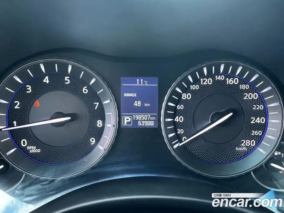 Infiniti Q70 2018 3.7 гидро в Москве № 2065254, фото 9