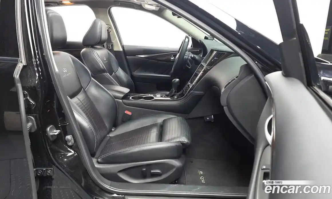 Infiniti Q50 2015 3.5 гидро в Москве № 2065290, фото 11