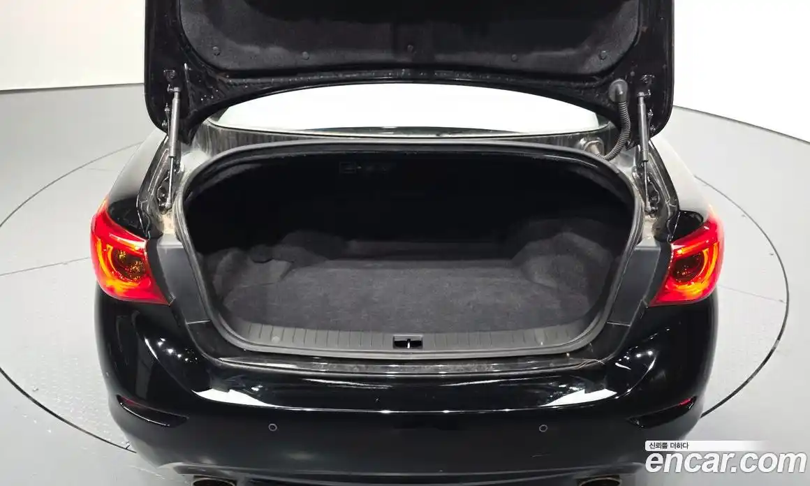 Infiniti Q50 2015 3.5 гидро в Москве № 2065290, фото 20