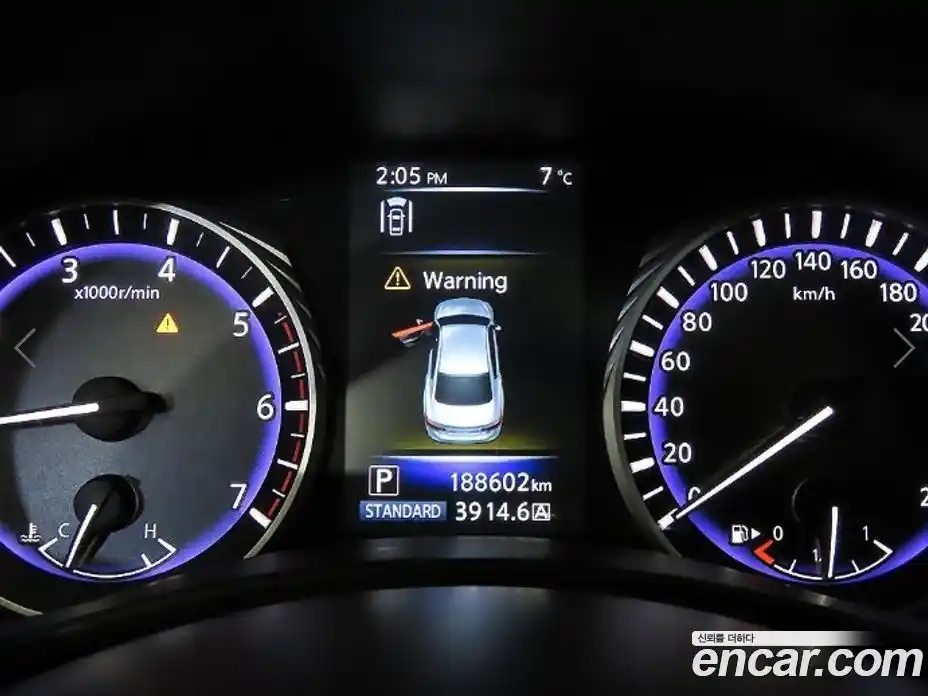 Infiniti Q50 2014 2.1 гидро в Москве № 2065351, фото 9