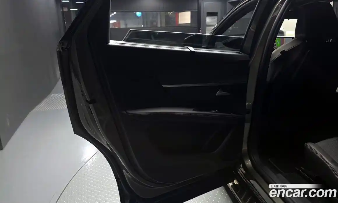 Peugeot 5008 2018 1.6 гидро в Москве, фото 15
