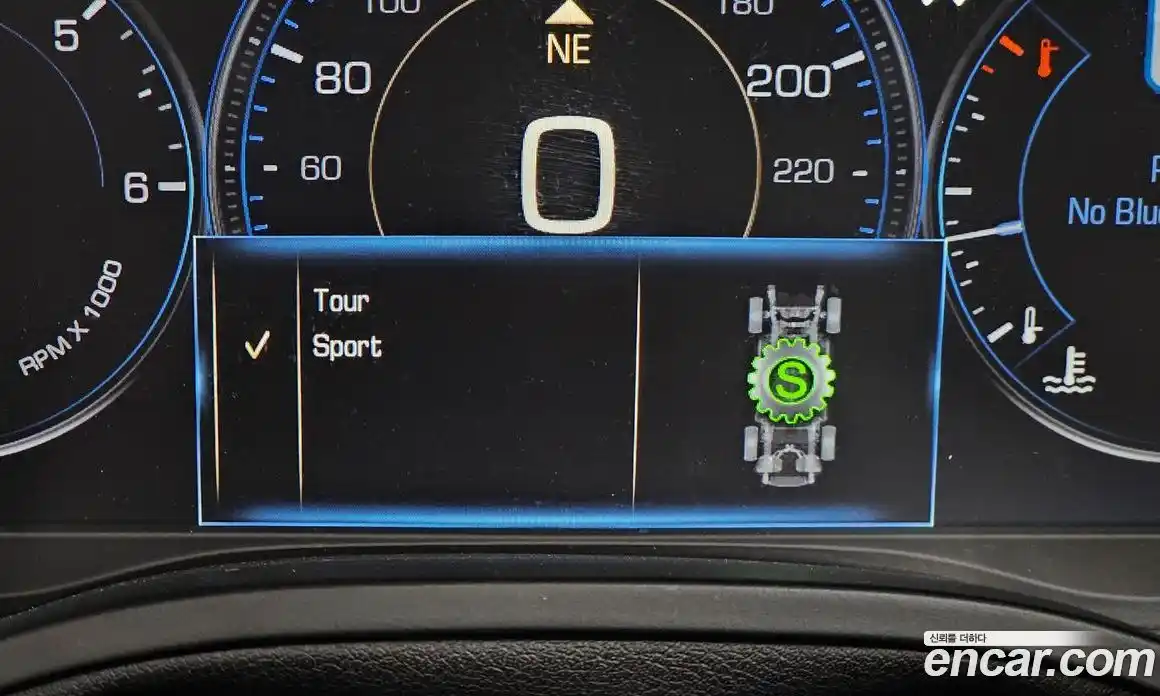 Cadillac Escalade 2015 6.2 гидро в Москве № 2065724, фото 8