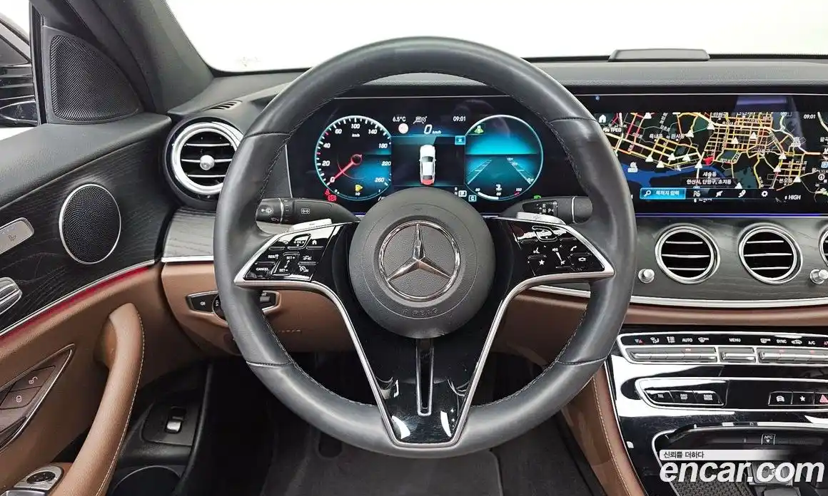 Mercedes-Benz E-Class 2023 2.0 гидро, фото 13