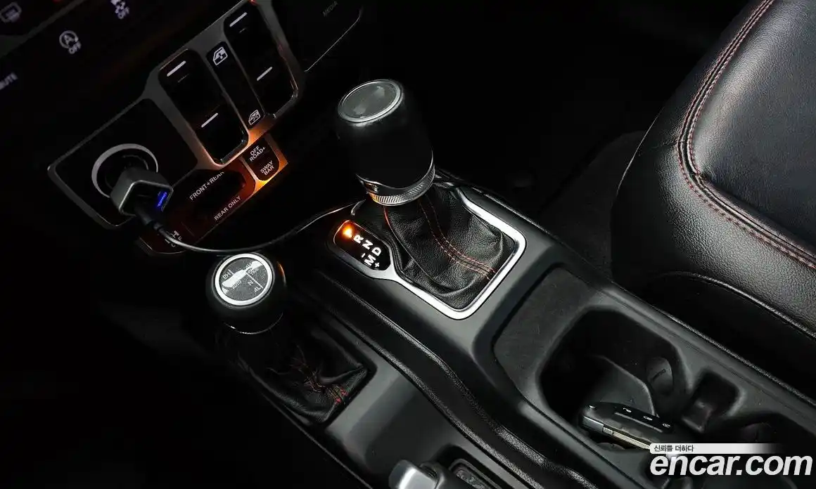 Jeep Wrangler 2020 2.0 гидро в Москве № 232331, фото 9
