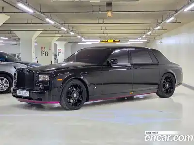 Rolls-Royce Phantom 6.7 EWB V12