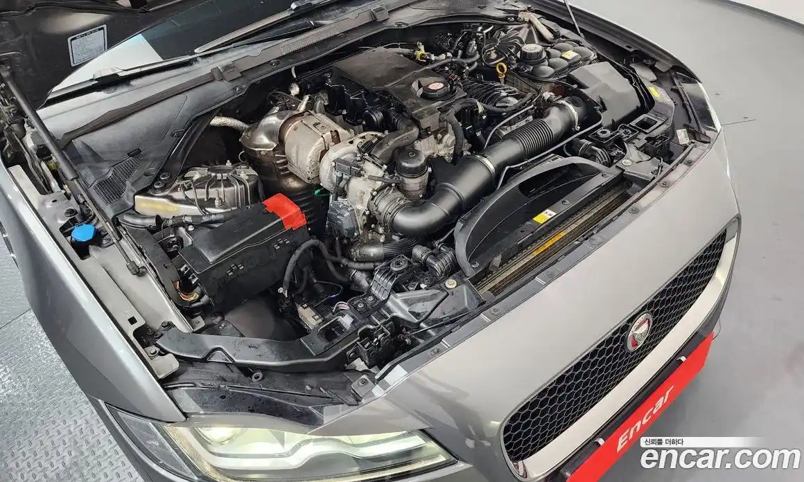 Jaguar XF 2016 2.0 гидро в Москве № 331522, фото 6