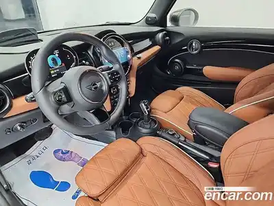 Mini Cooper Convertible 2024 2.0 гидро в Москве № 381246, миниатюра 8