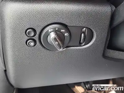Mini Cooper Convertible 2024 2.0 гидро в Москве № 381246, миниатюра 9