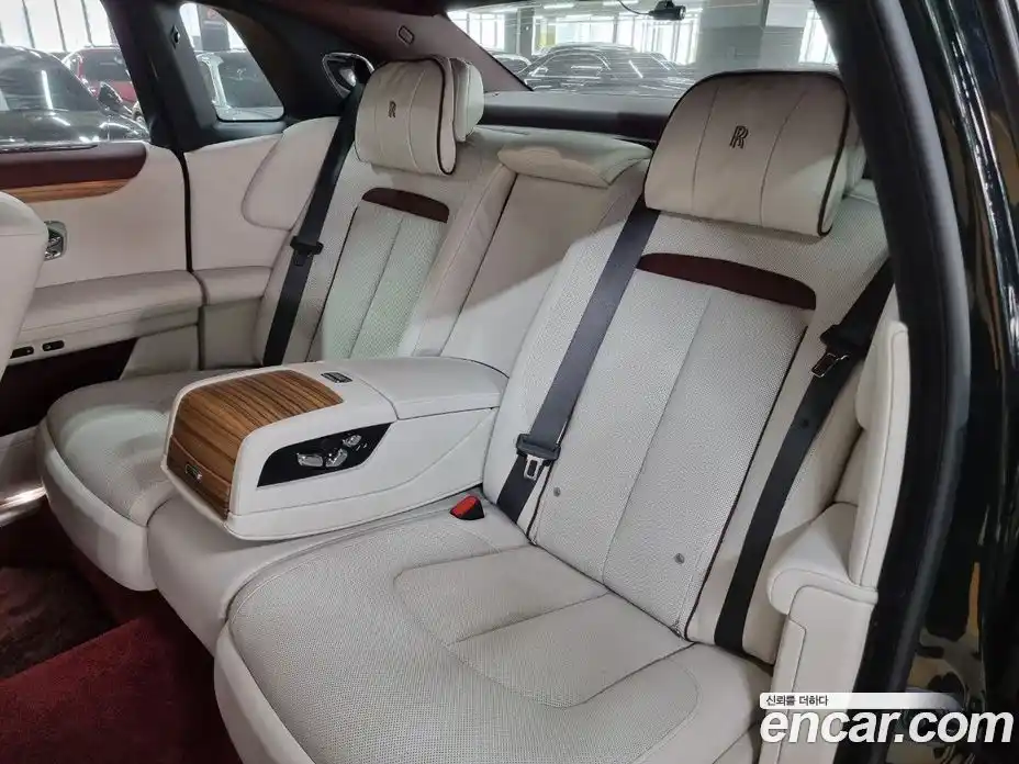 Rolls-Royce Ghost 2021 6.7 гидро в Москве № 407314, фото 12