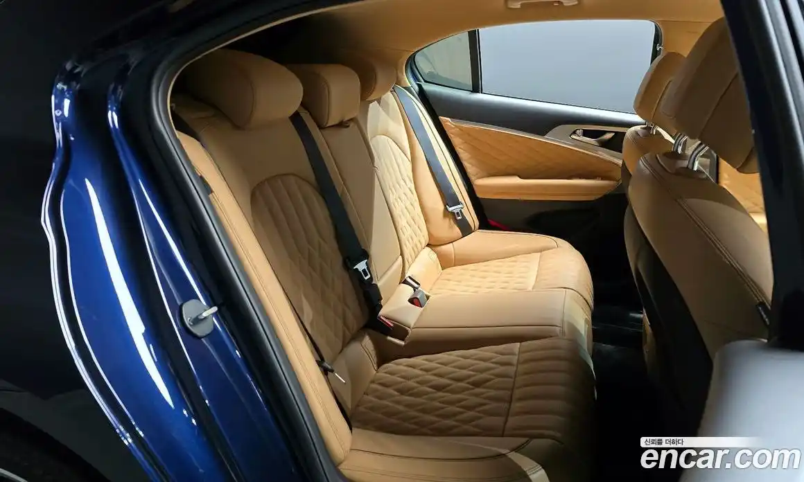 Genesis G70 2024 2.5 гидро в Москве № 84230, фото 12