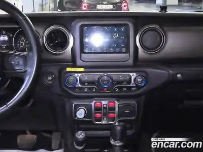 Jeep Wrangler 2018 2.0 гидро в Москве № 1139286, миниатюра 11