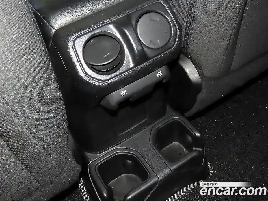 Jeep Wrangler 2018 2.0 гидро в Москве № 1139286, фото 13