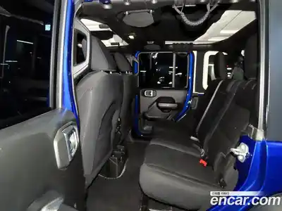 Jeep Wrangler 2018 2.0 гидро в Москве № 1139286, миниатюра 9