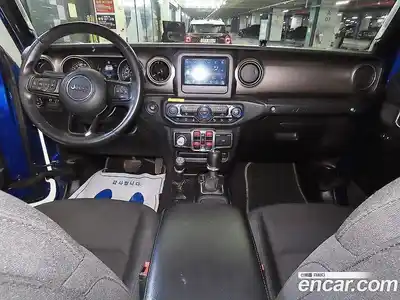 Jeep Wrangler 2018 2.0 гидро в Москве № 1139286, миниатюра 10