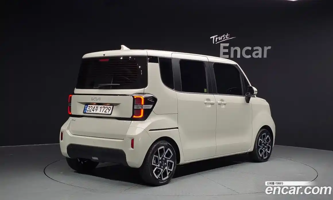 Kia Ray 2024 1.0 гидро в Москве № 115611, фото 2