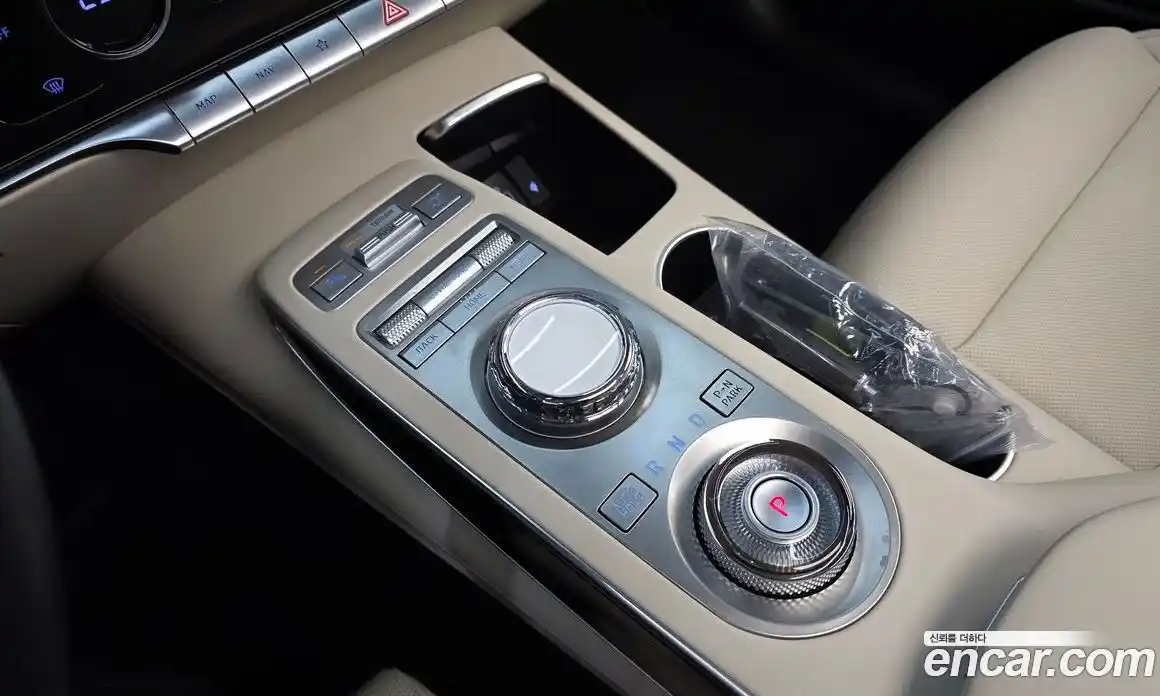 Genesis GV70 2021 2.5 гидро в Москве № 12853, фото 9