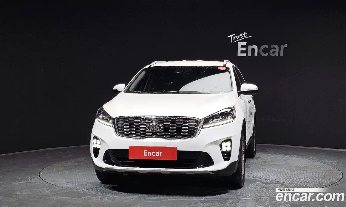 Kia Sorento 2019 2.0 гидро в Москве № 131672, фото 3