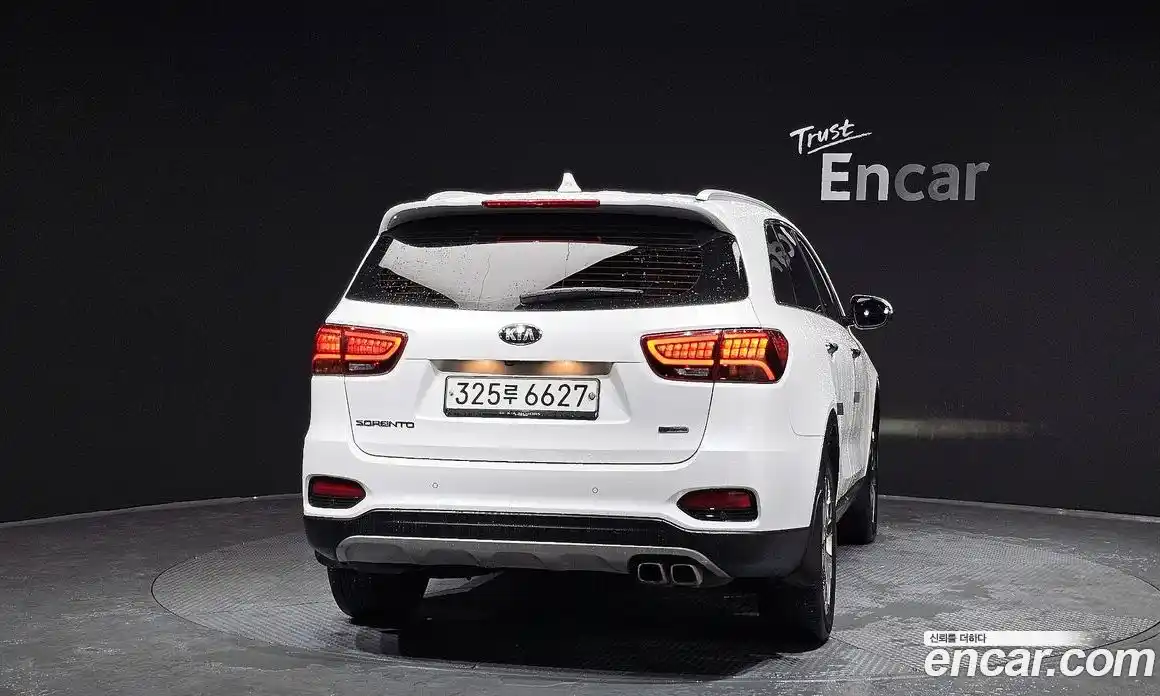 Kia Sorento 2019 2.0 гидро в Москве № 131672, фото 4