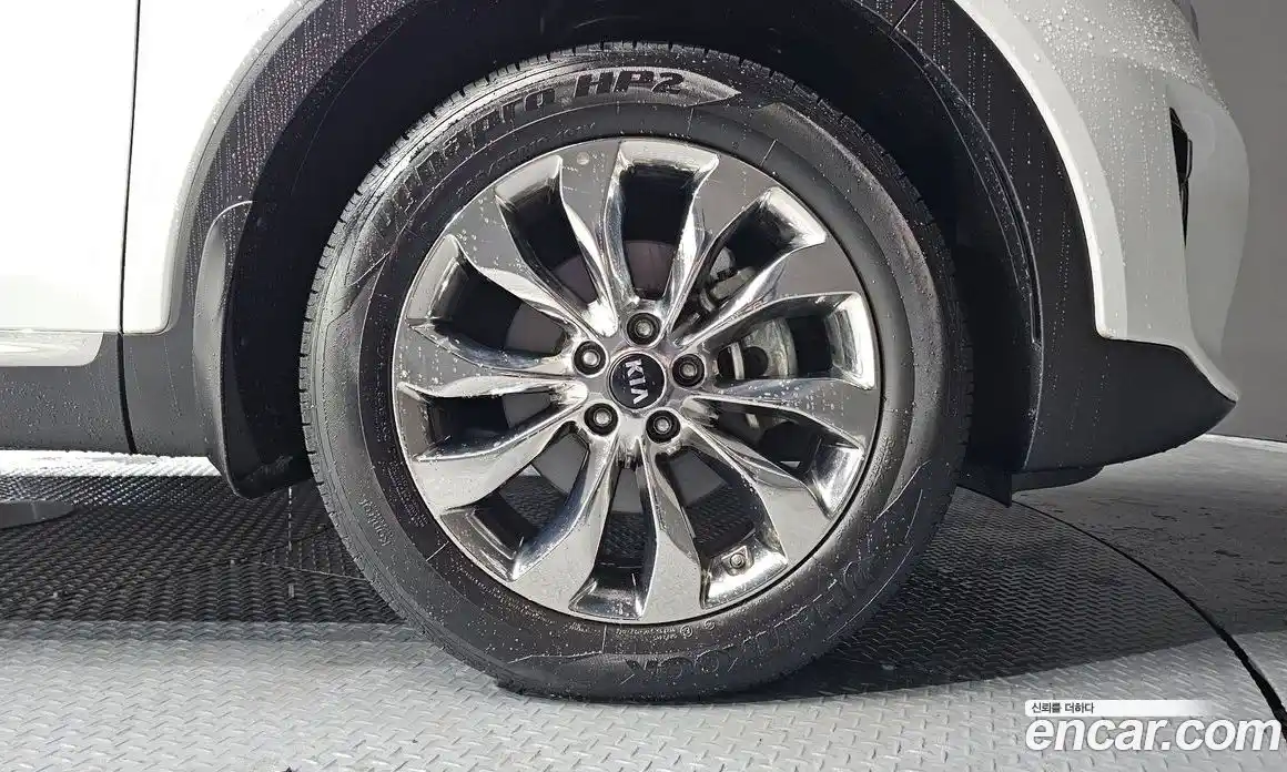 Kia Sorento 2019 2.0 гидро в Москве № 131672, фото 5