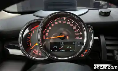 Mini Cooper 2020 1.5 гидро в Москве № 137771, миниатюра 8