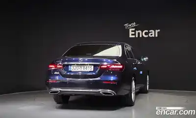 Mercedes-Benz E-Class 2022 2.0 гидро в Москве, миниатюра 4