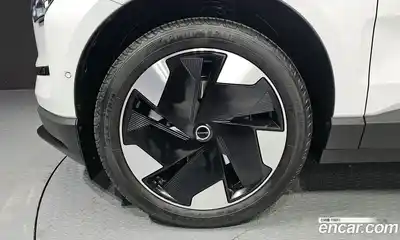 Volvo EX30 2025 0.2 гидро в Москве № 164224, миниатюра 5