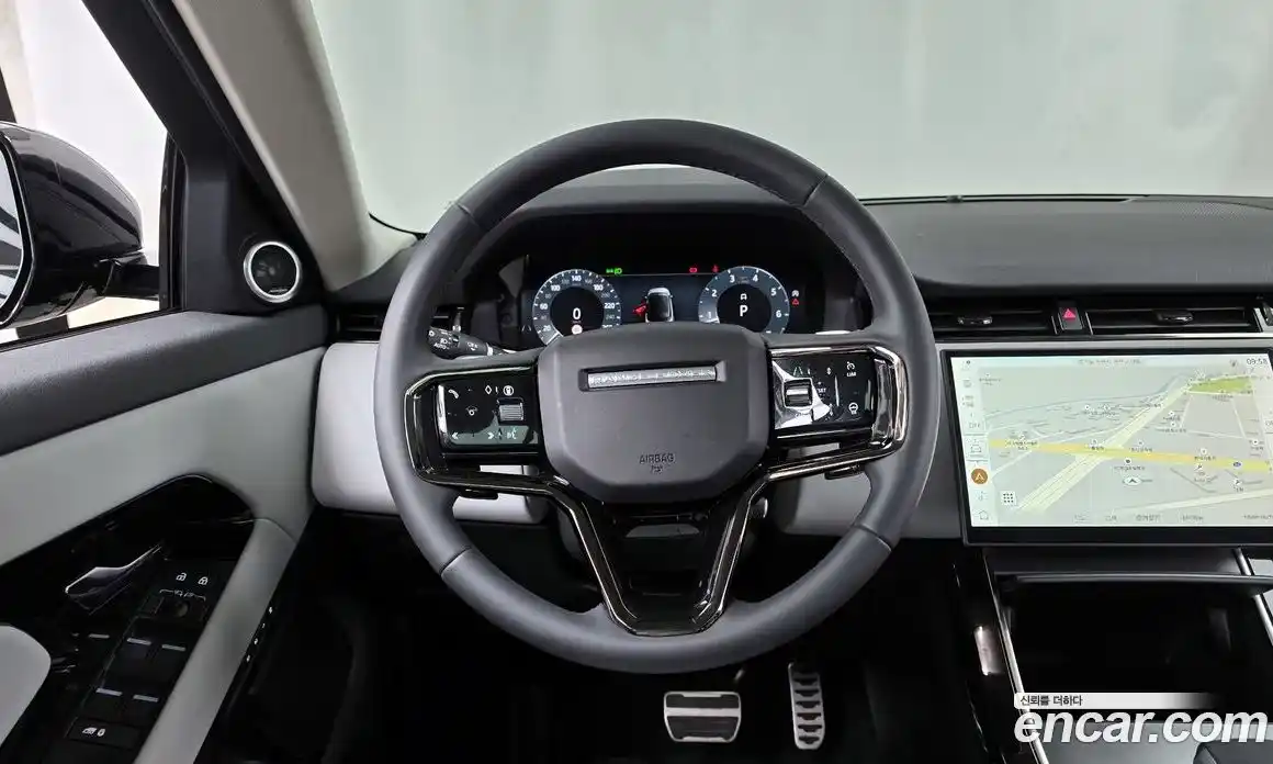Land Rover Range-Rover Evoque 2024 2.0 гидро в Москве № 165933, фото 13