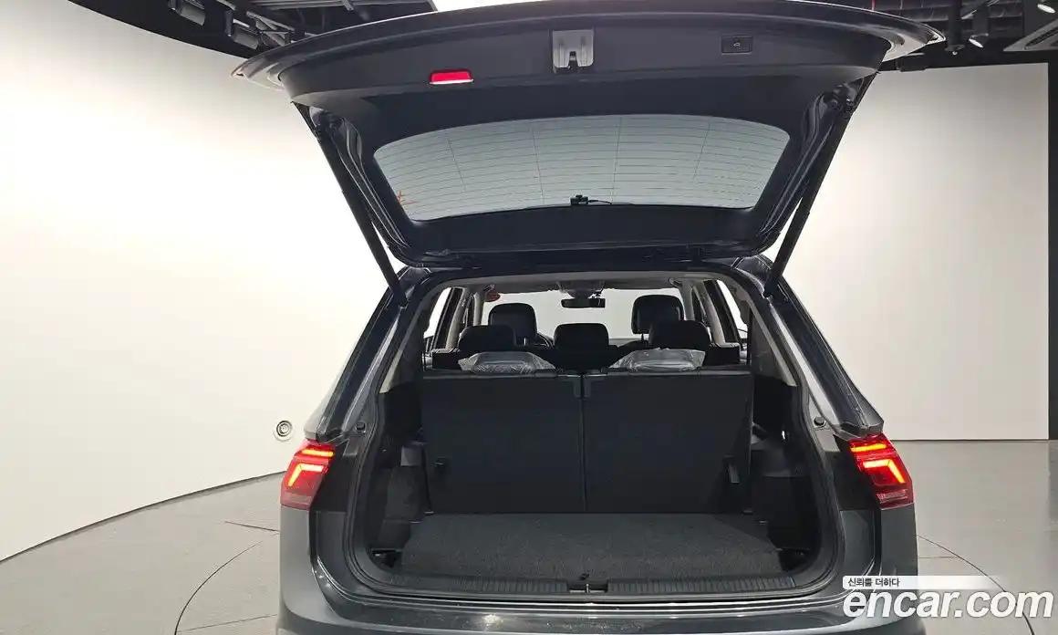 Volkswagen Tiguan 2022 2.0 гидро в Москве № 168826, фото 20